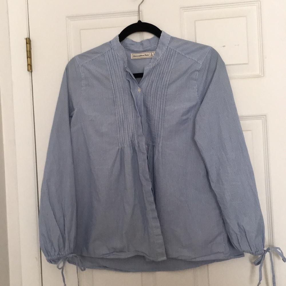Abercrombie & Fitch tie sleeve shirt